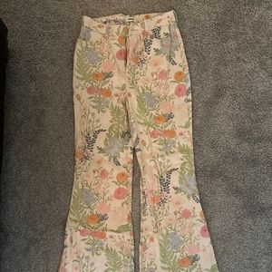 Wrangler Wanderer High Rise Floral Flare Jeans 29x32 GENTLY USED